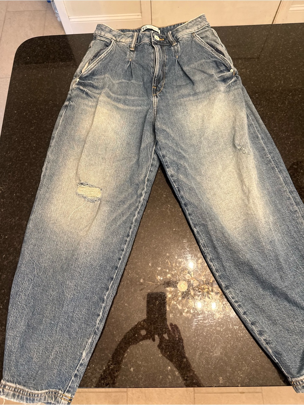 Women’s Zara barrel leg Light Blue Washed Relaxed Jeans